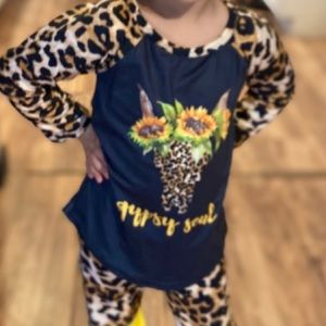 Boutique Girl’s 3T Sunflower Outfit